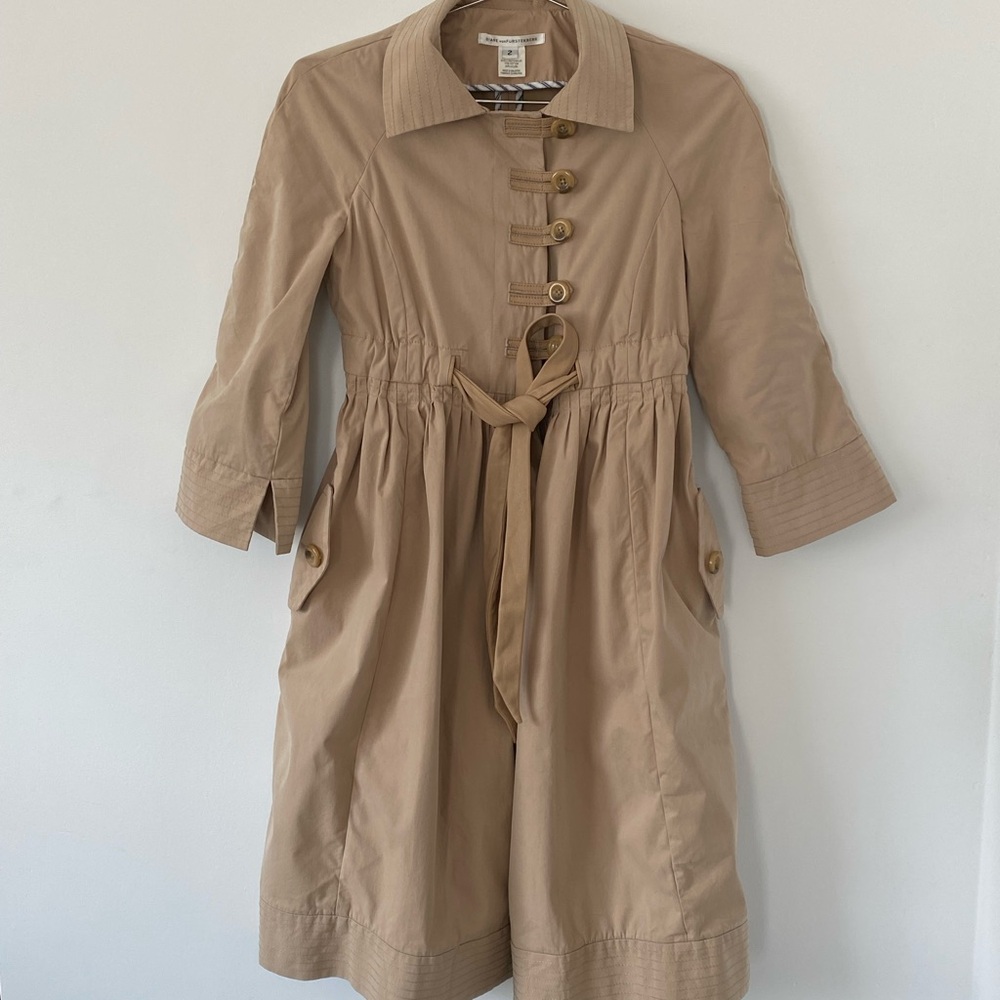 Diane Von Furstenberg Tan Trench Coat with Tie Waist